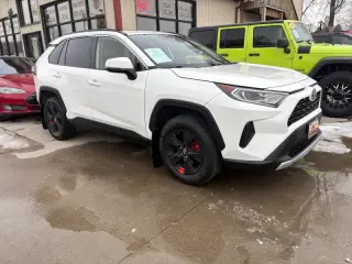 2019 Toyota RAV4 Hybrid XLE