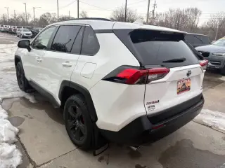 2019 Toyota RAV4 Hybrid XLE