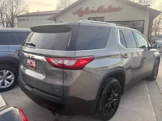 2018 Chevrolet Traverse LT Cloth