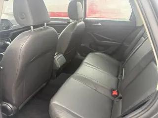 2019 Volkswagen Jetta R-Line