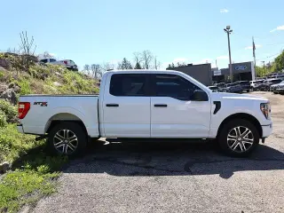 Ford F-150 2023 4x4 XLT 4dr SuperCrew 5.5 ft. SB