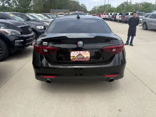 2018 Alfa Romeo Giulia Sport