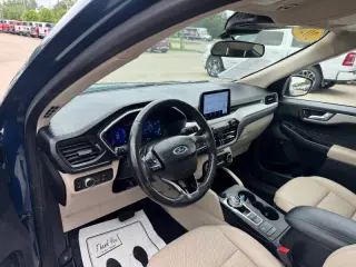2020 Ford Escape Hybrid SE Sport