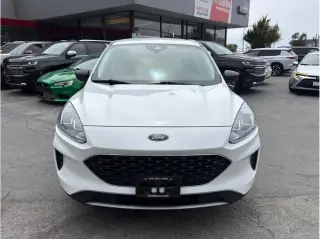 Ford Escape 2022 SE 4dr SUV