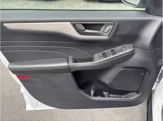 Ford Escape 2022 SE 4dr SUV