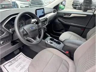 Ford Escape 2022 SE 4dr SUV