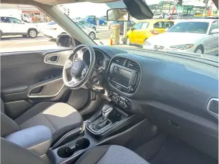 Kia Soul 2023 S 4dr Crossover