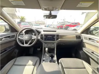 Volkswagen Atlas 2021 V6 SE 4dr SUV w/Technology (midyear release)