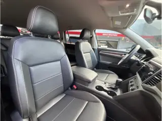 Volkswagen Atlas 2021 V6 SE 4dr SUV w/Technology (midyear release)