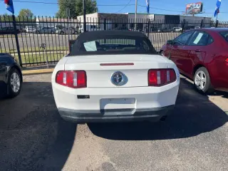 2010 Ford Mustang V6