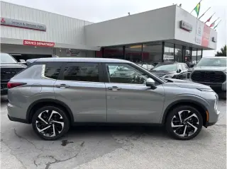 Mitsubishi Outlander 2024 AWD SE 4dr SUV