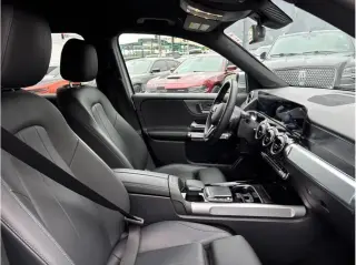 Mercedes-Benz GLB 2023 GLB 250 4dr SUV