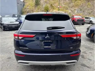 Mitsubishi Outlander 2024 SE 4dr SUV