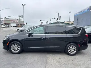 Chrysler Pacifica 2023 Touring L 4dr Mini-Van