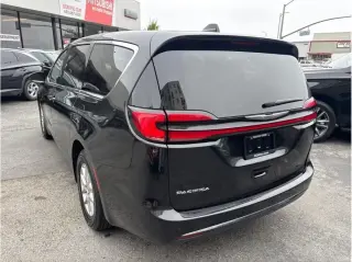 Chrysler Pacifica 2023 Touring L 4dr Mini-Van