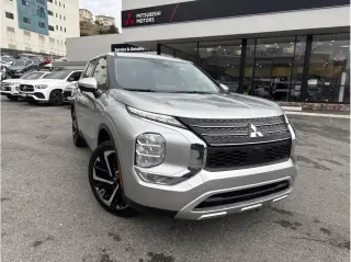 Mitsubishi Outlander 2024 SE 4dr SUV