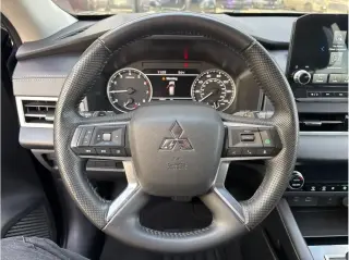 Mitsubishi Outlander 2024 SE 4dr SUV