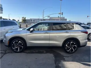 Mitsubishi Outlander 2024 AWD SE 4dr SUV