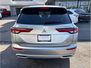 Mitsubishi Outlander 2024 AWD SE 4dr SUV