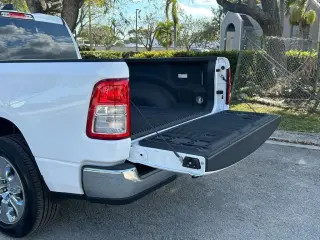 Ram 1500 2023 4x4 Big Horn 4dr Quad Cab 6.4 ft. SB Pickup