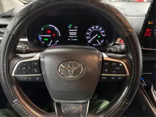 2021 Toyota Sienna LE 8-Passenger