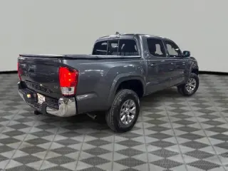2017 Toyota Tacoma SR5 V6