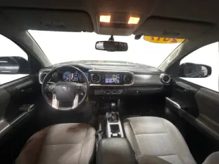2017 Toyota Tacoma SR5 V6