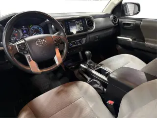 2017 Toyota Tacoma SR5 V6