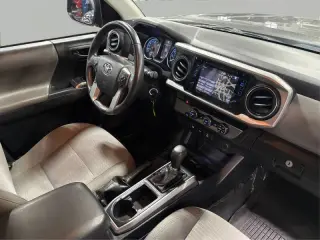 2017 Toyota Tacoma SR5 V6