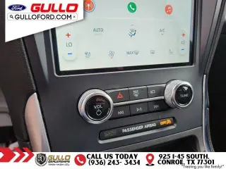 Ford Edge 2023 AWD Titanium 4dr Crossover