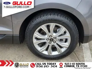 Ford Edge 2023 AWD Titanium 4dr Crossover