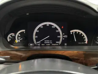2009 Mercedes-Benz S-Class S 550 4MATIC