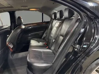 2009 Mercedes-Benz S-Class S 550 4MATIC