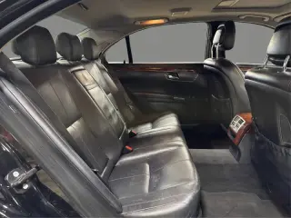 2009 Mercedes-Benz S-Class S 550 4MATIC