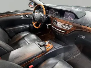 2009 Mercedes-Benz S-Class S 550 4MATIC
