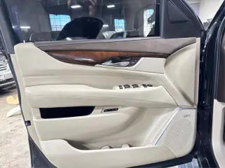 2017 Cadillac Escalade Premium Luxury