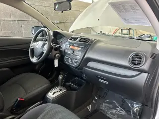Mitsubishi Mirage G4 2017 ES 4dr Sedan 5M