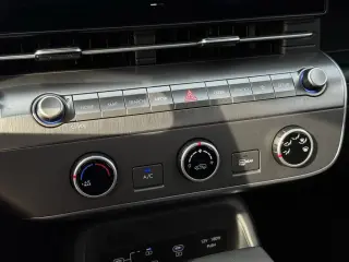Hyundai KONA 2026 SE 4dr SUV