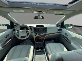 2014 Toyota Sienna