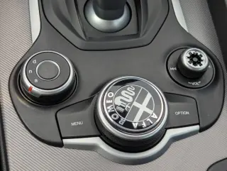 2018 Alfa Romeo Giulia Sport