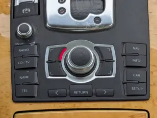 2004 Audi A8 L quattro
