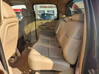 2011 Cadillac Escalade EXT Premium