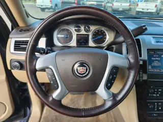 2011 Cadillac Escalade EXT Premium