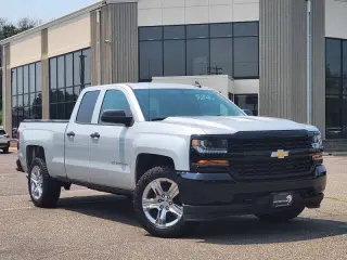 2017 Chevrolet Silverado 1500 Custom