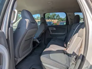 2012 Chevrolet Traverse LS
