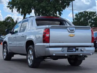 2012 Chevrolet Avalanche LS