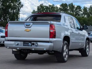 2012 Chevrolet Avalanche LS