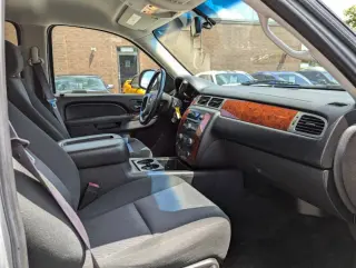 2012 Chevrolet Avalanche LS