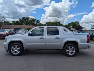 2012 Chevrolet Avalanche LS