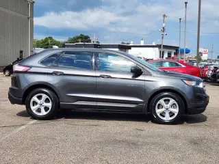 2017 Ford Edge SE